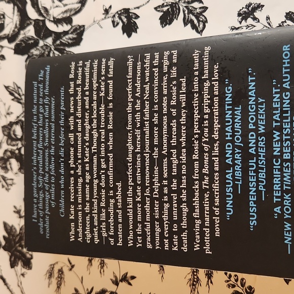 The Bones of you by Debbie Howells m5 - Picture 4 of 8